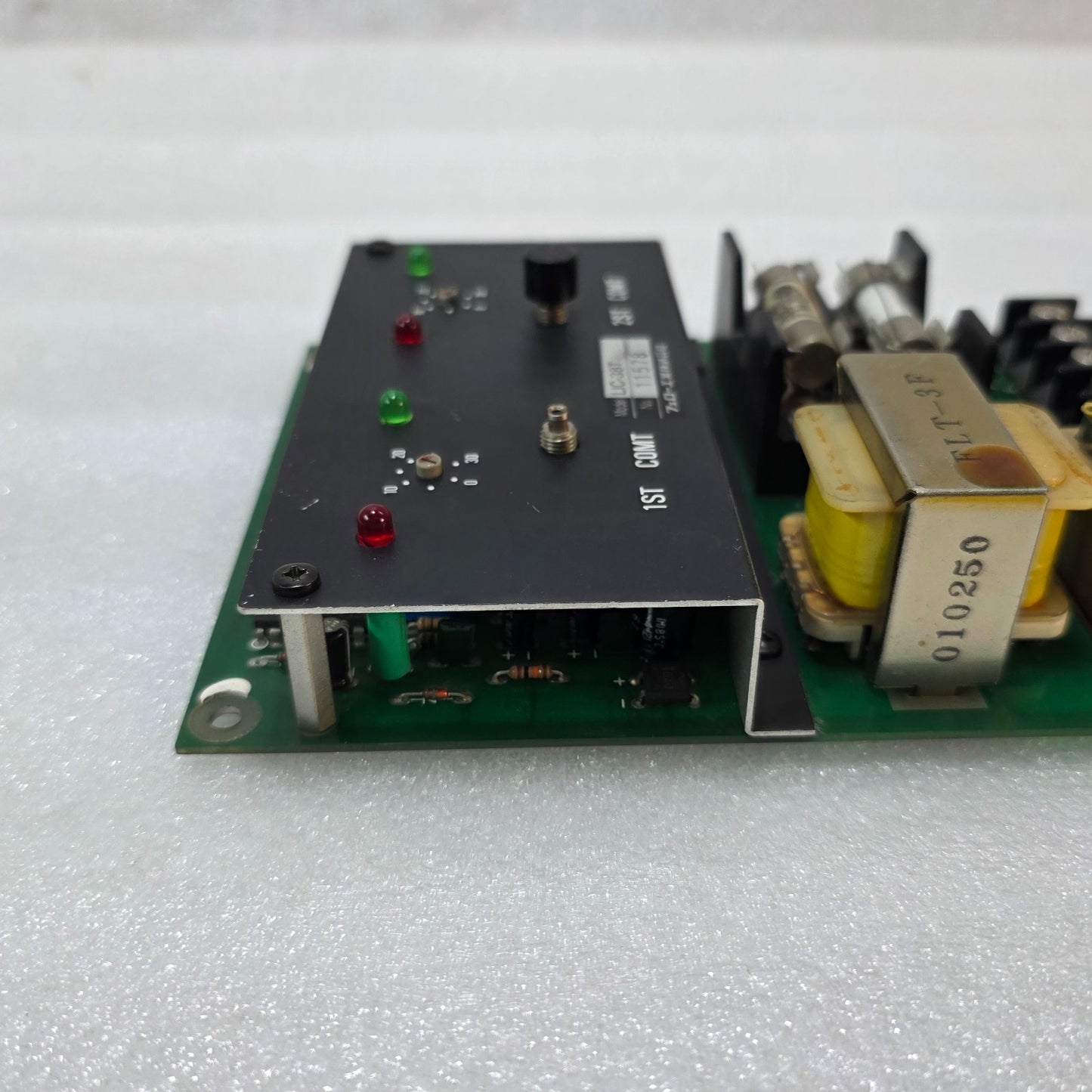 FLOW LIC-38T LIQUID LEVEL CONTROLLER MODULE