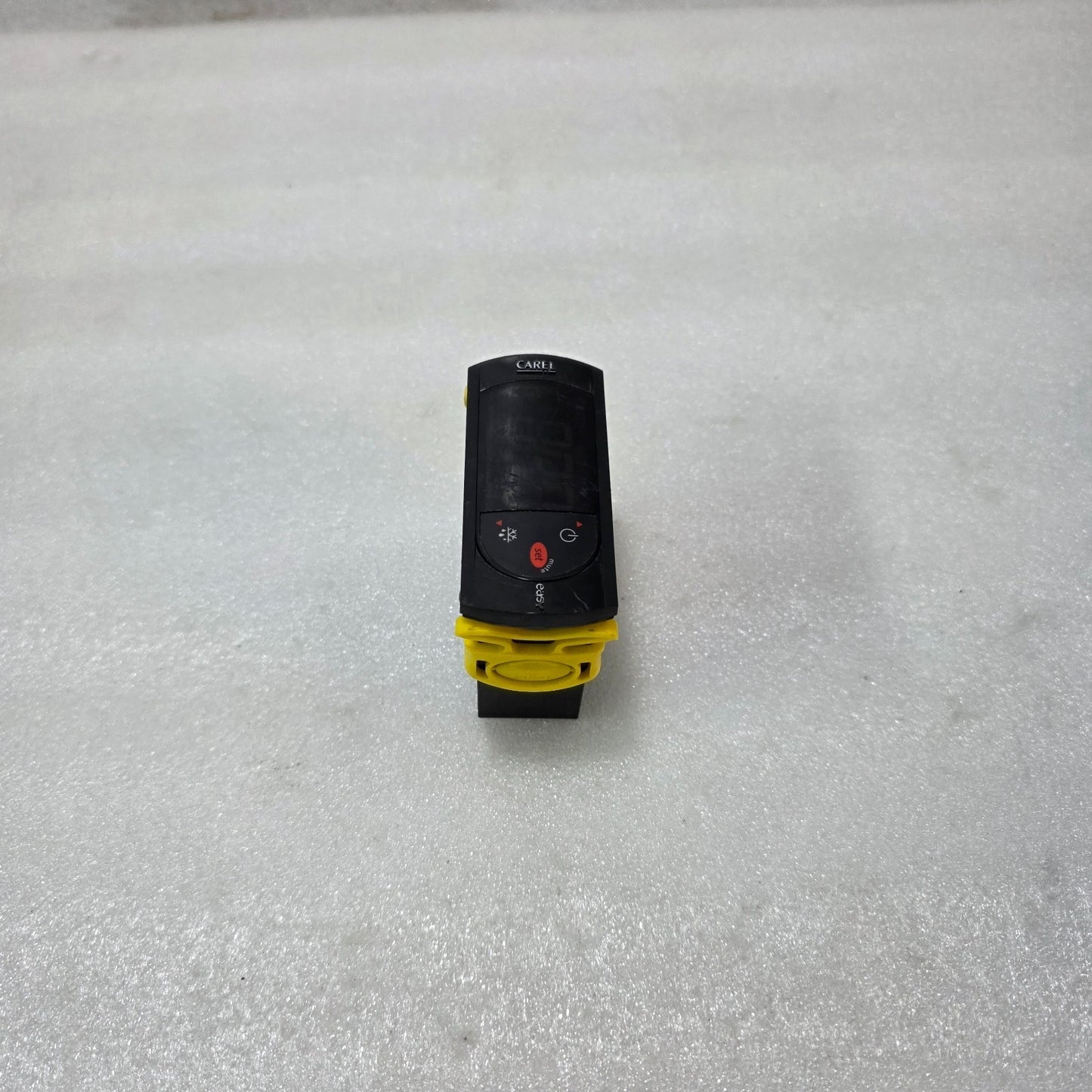 CAREL PJEZM0N010 DIGITAL TEMPERATURE CONTROLLER | 230V AC | REFRIGERATION CONTRO