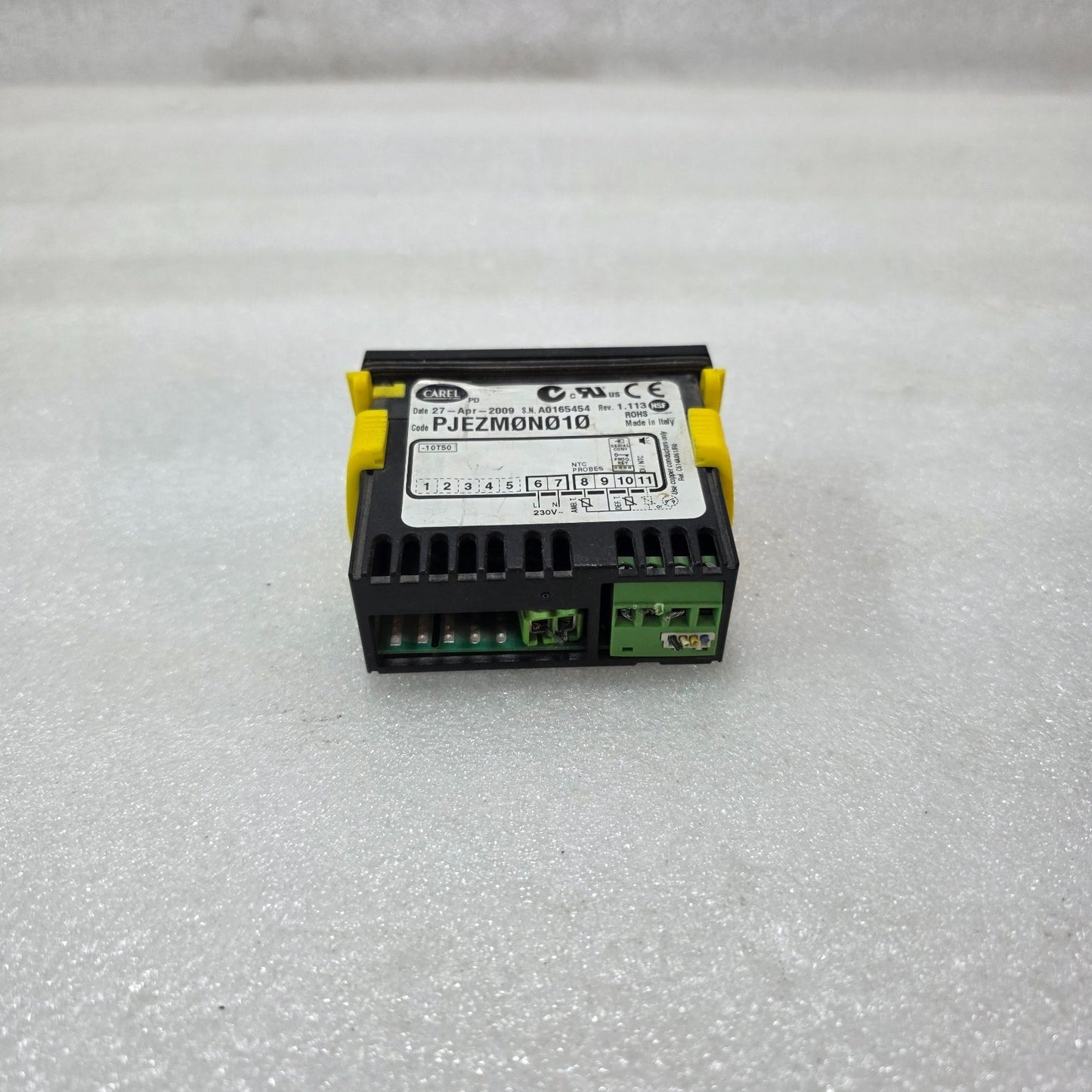 CAREL PJEZM0N010 DIGITAL TEMPERATURE CONTROLLER | 230V AC | REFRIGERATION CONTRO