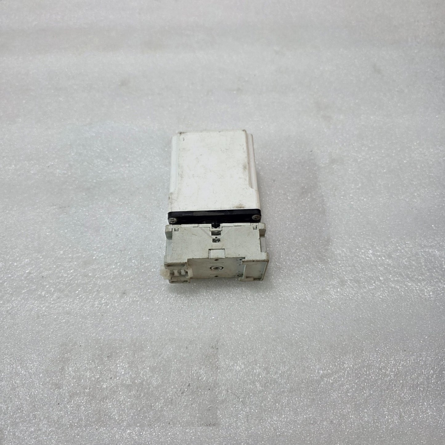 ALLEN BRADLEY 700-HT12AU12 TIME DELAY RELAY | 12V AC/DC | POWER ON DELAY 0.1–10S