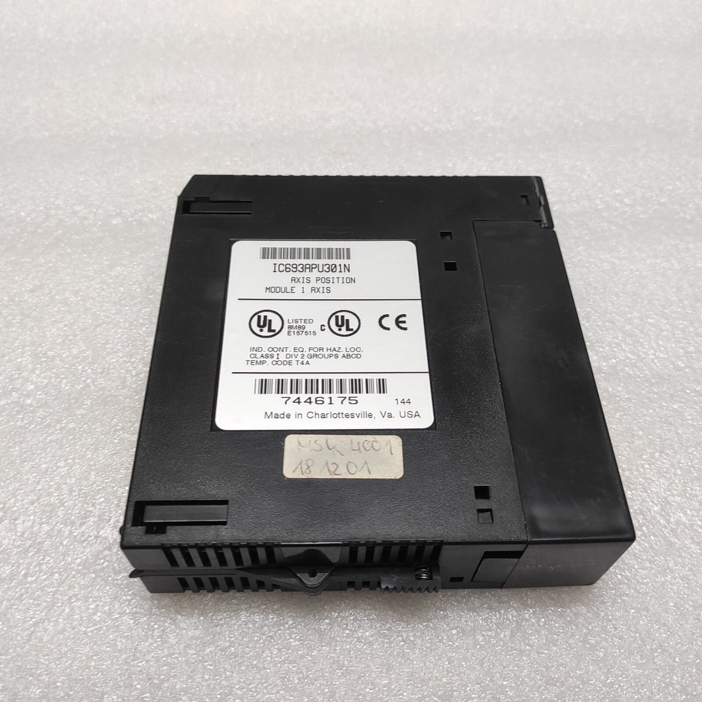 GE FANUC IC693APU301N AXIS POSITION MODULE  EDGE BROKEN