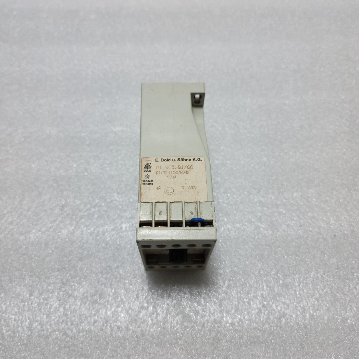 DOLD AI 905.81/66 SAFETY RELAY 220V