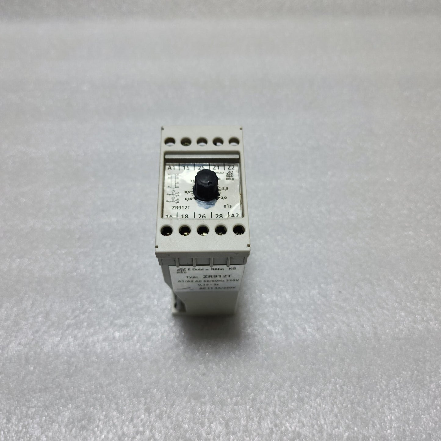 DOLD ZR912T TIME RELAY 220V