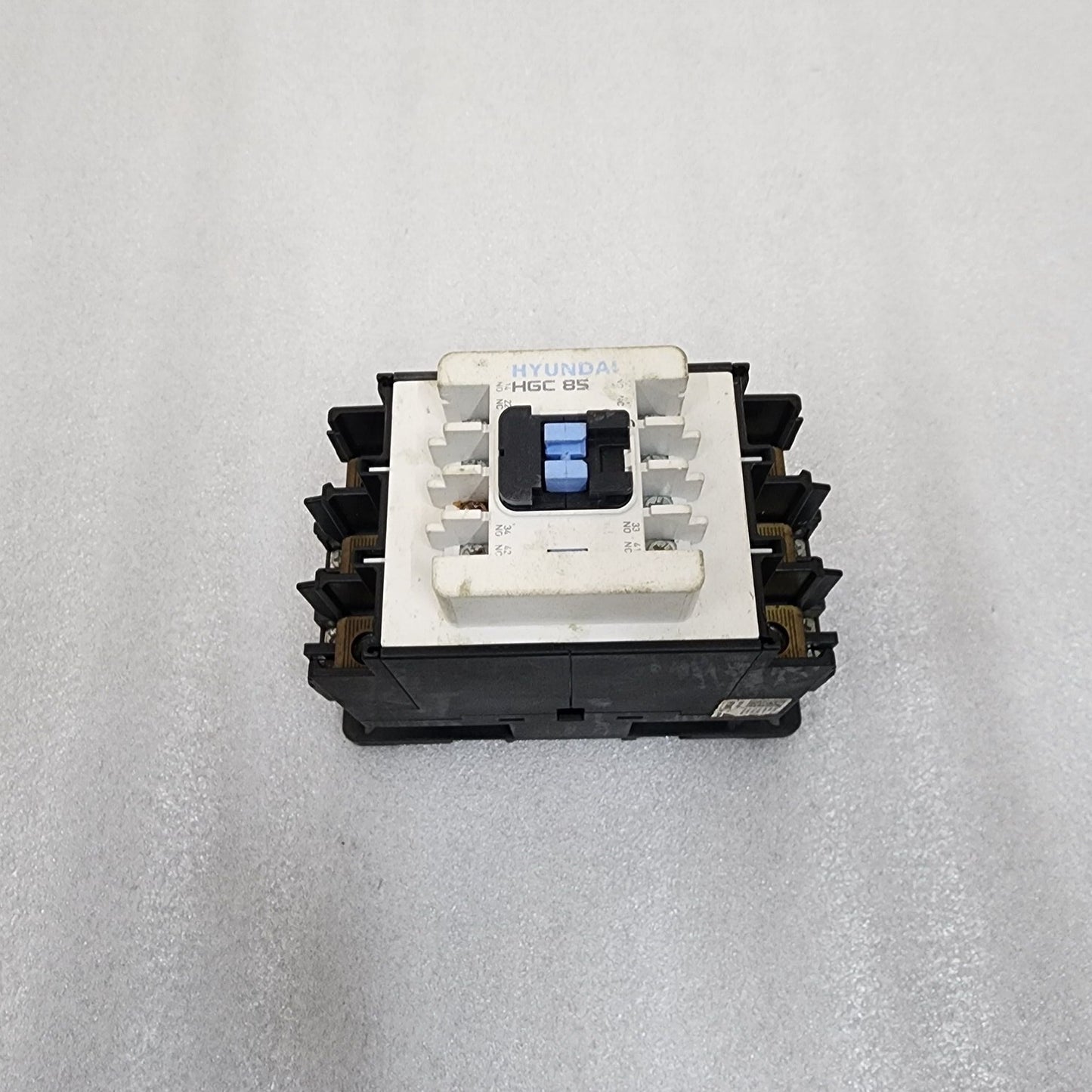 HYUNDAI HGC85 3-POLE CIRCUIT BREAKER 125A 440V