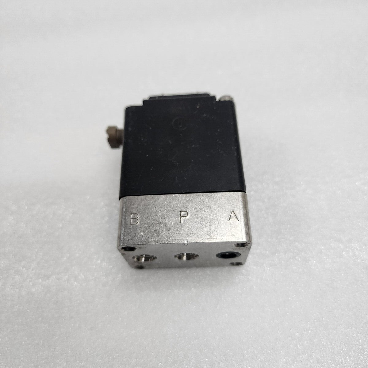 BURKERT 331/F 085 SOLENOID VALVE 24VDC