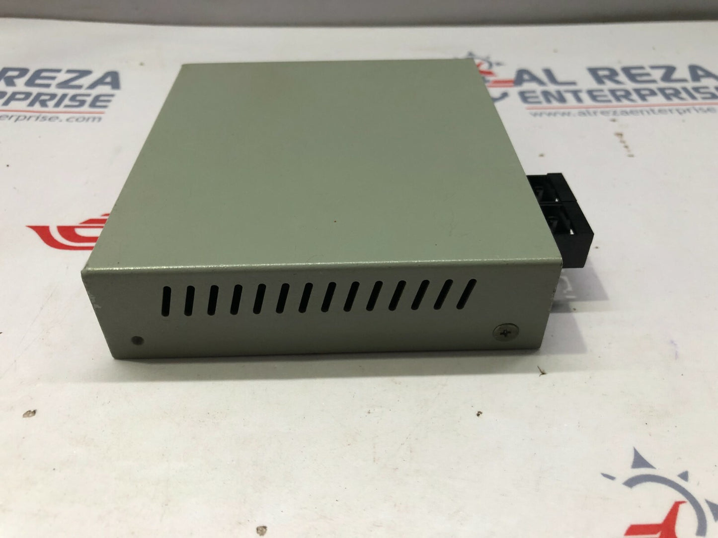 ALLIED TELESIS AT-MC116XL 10/100M AUTO-NEGOTIATION MEDIA CONVERTER 12VDC