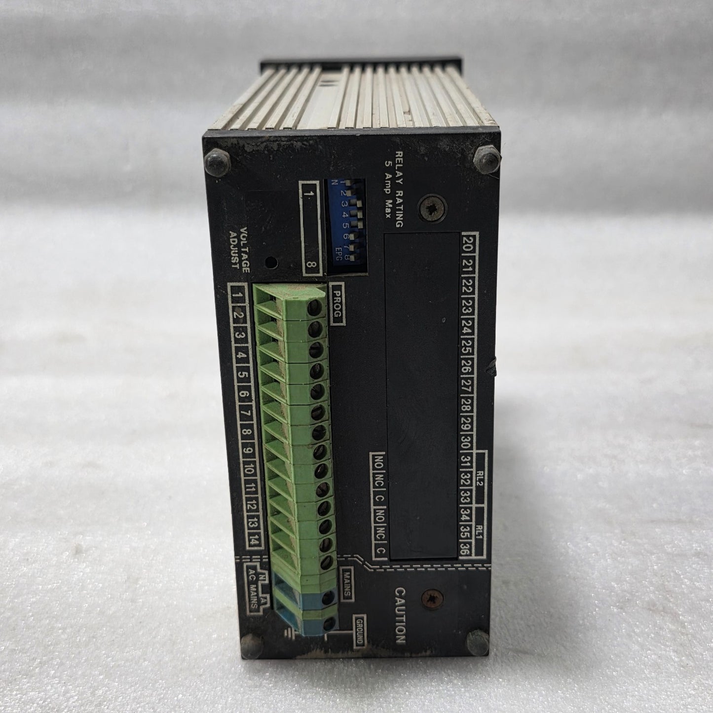 VAF INSTRUMENTS FLOW COMPUTER E405 DIGITAL FLOW INDICATOR