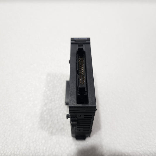 KEYENCE KV-C32TC OUTPUT UNIT