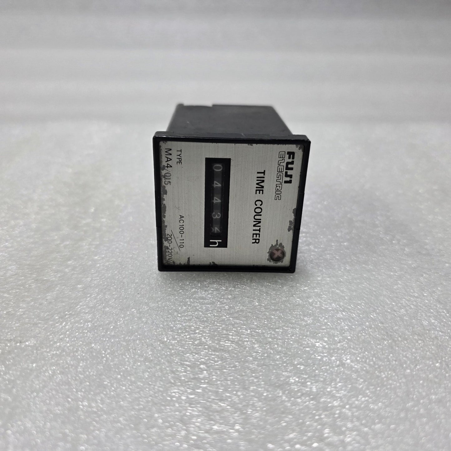 FUJI ELECTRIC MA4-015 TIME COUNTER HOUR METER AC 100–110V / 200–220V