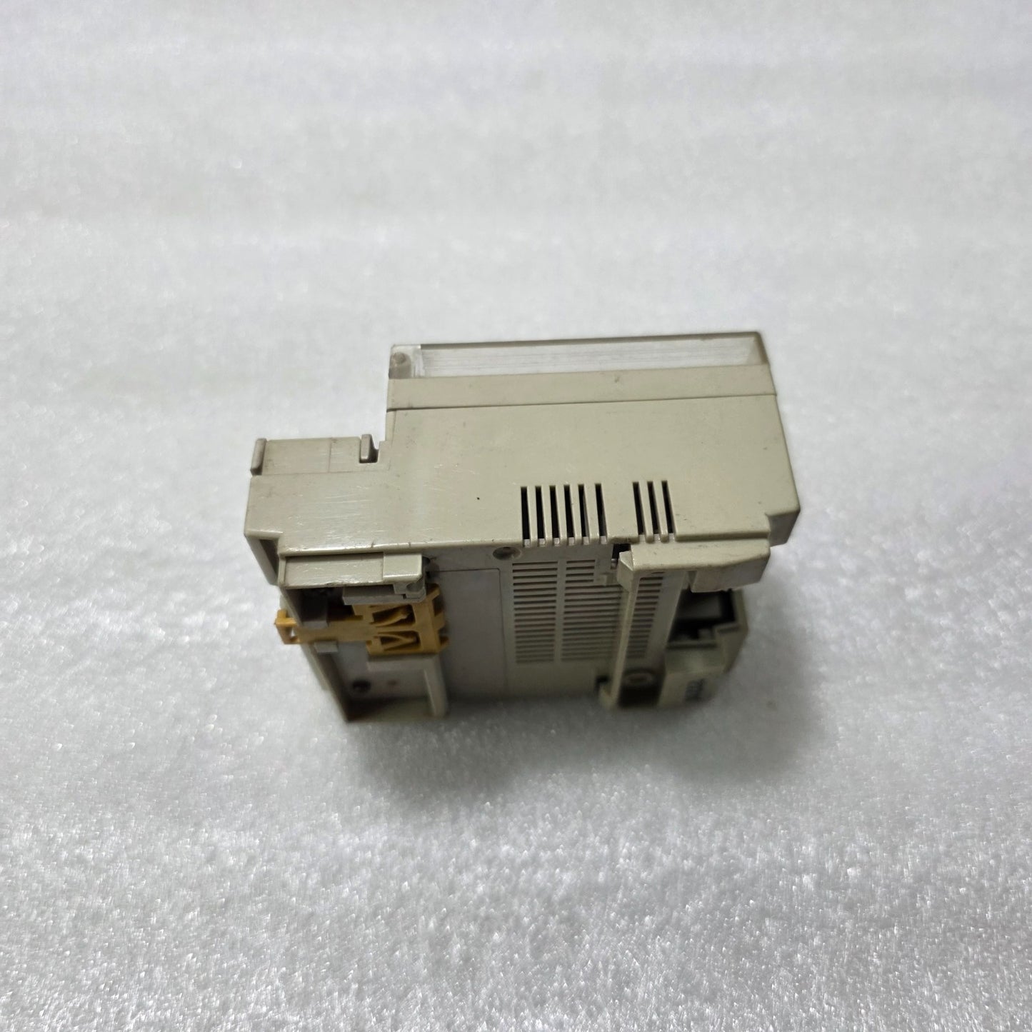 OMRON H2F‑DFC GENERAL USE TIME SWITCH – 24-HOUR MOTOR TIMER SWITCH, 15 A 250 VAC