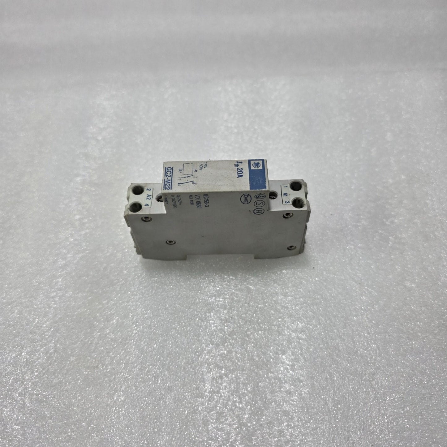 TELEMECANIQUE GC2-M22 MODULAR CONTACTOR RELAY 20A 230V AC COIL DIN RAIL MOUNT
