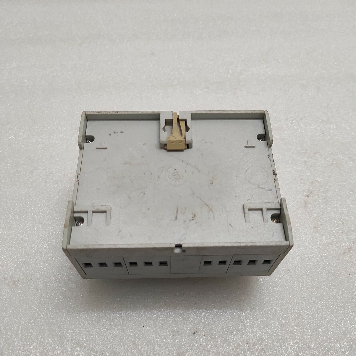 SE MERLIN GERIN M6C CONTROLLER MODULE 33104