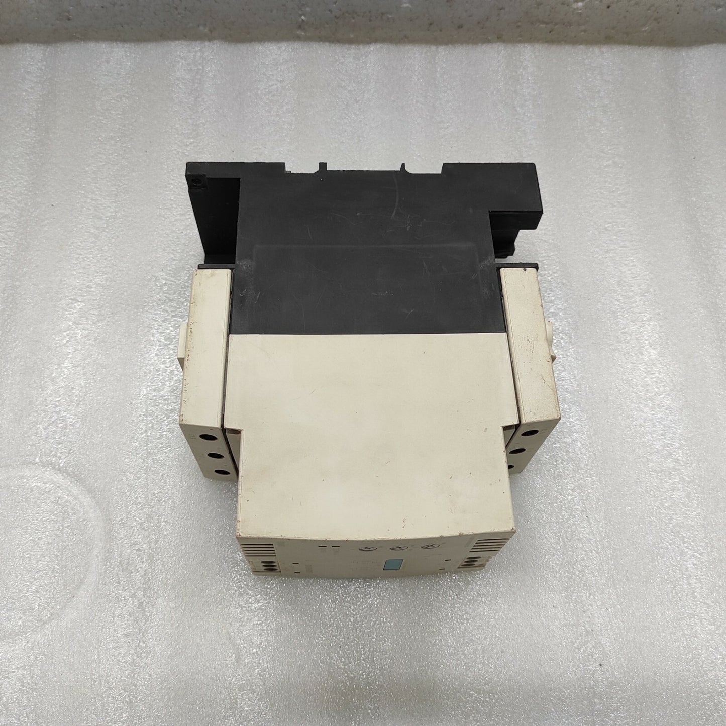 SIEMENS 3RW3046-1AB14 SOFT STARTER 110-230V