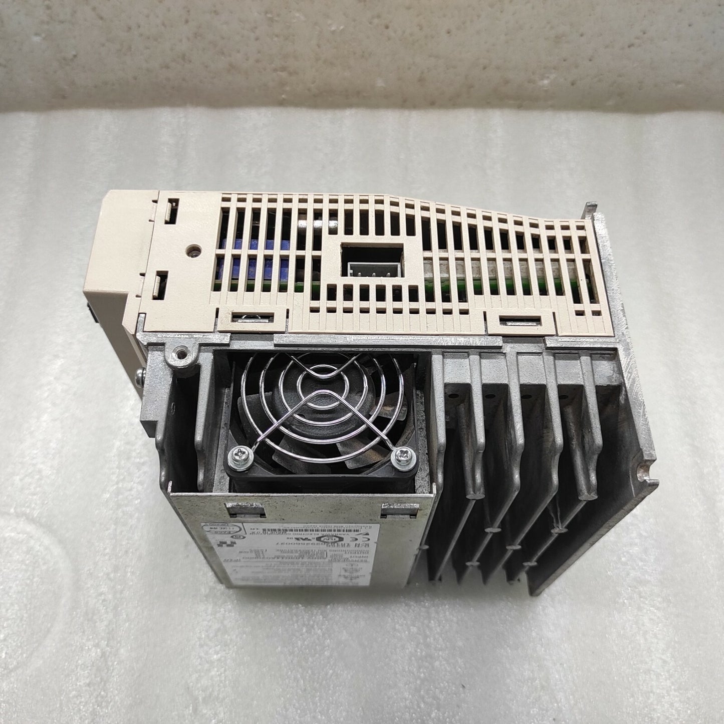 YASKAWA SGDV-1R9D11A020000 SERVOPACK