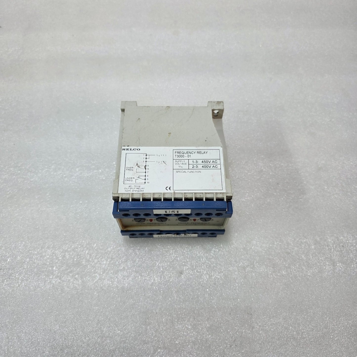 SELCO T3000-01 FREQUENCY MONITORING RELAY 400–450V AC OVER/UNDER FREQUENCY PROTE