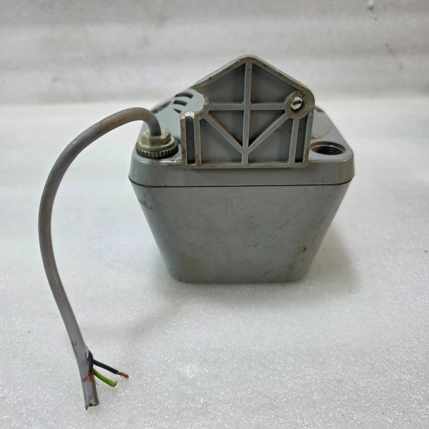 RIF HPW12 INDUSTRIAL HEATER 24VDC 0.3A IP55 | PANEL ANTI-CONDENSATION HEATER | M