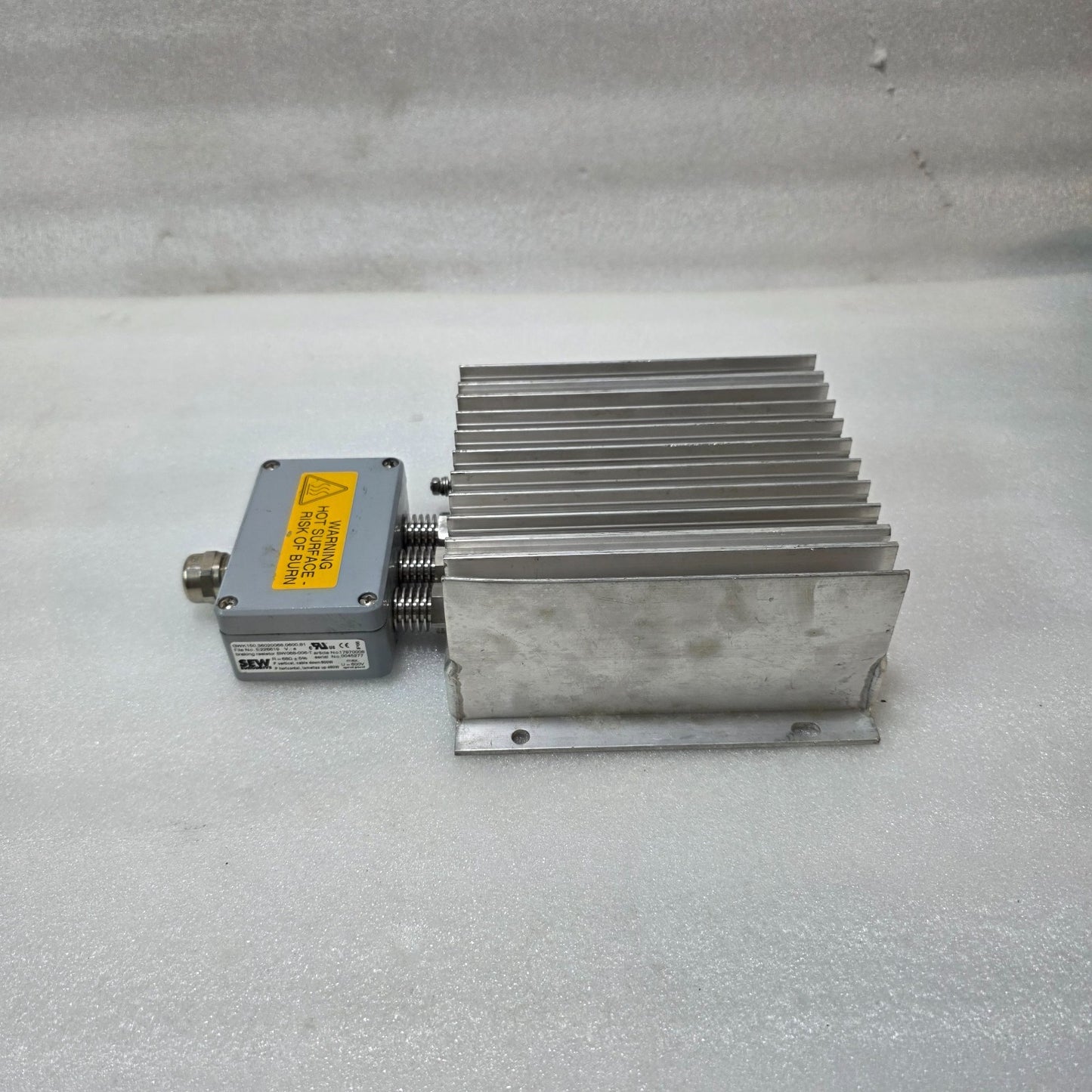 SEW EURODRIVE BW068-006-T BRAKING RESISTOR 68Ω 600W | ARTICLE NO. 17970008