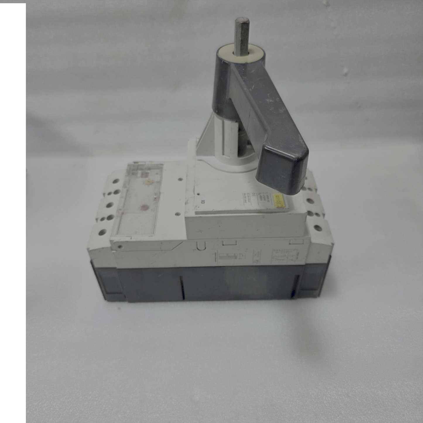 EATON NZM3 400A MCCB WITH CS100 TRIP UNIT | 690V AC / 1000V INSULATION