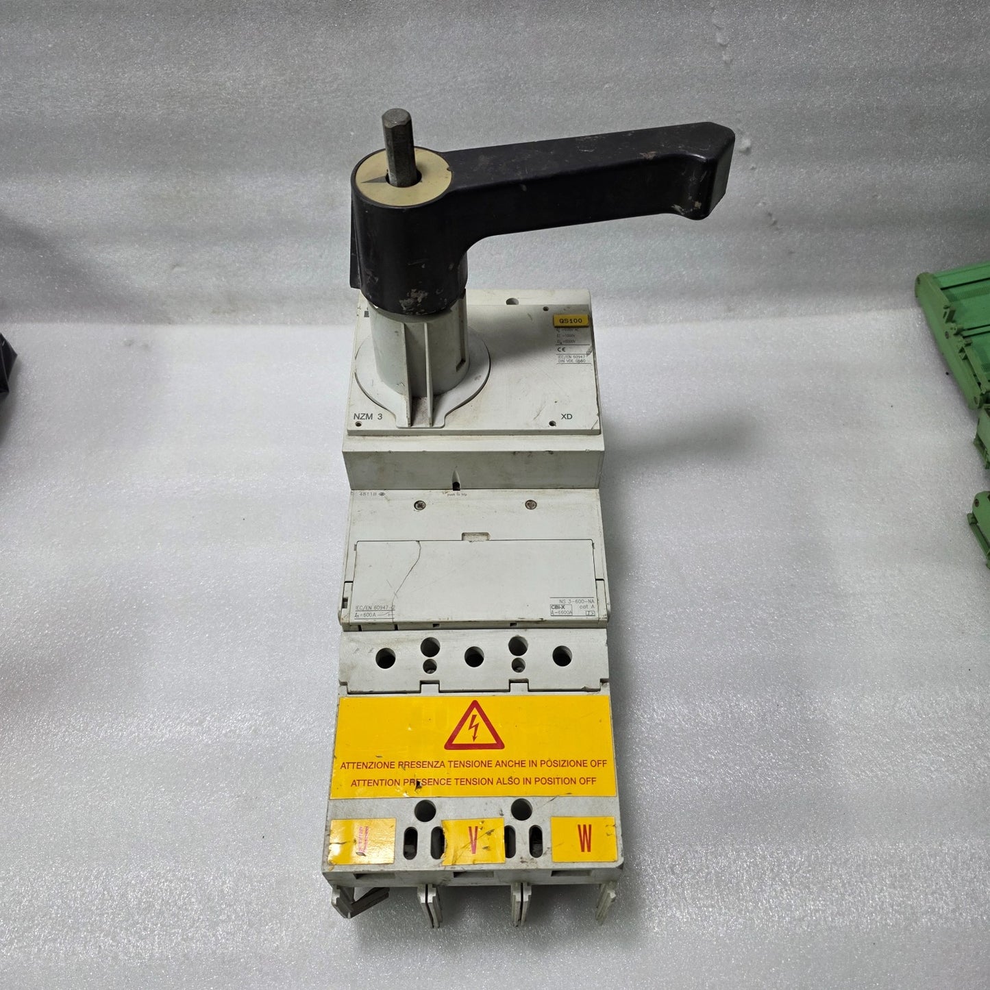 EATON NZM3 600A MOLDED CASE CIRCUIT BREAKER (MCCB) | 690V AC / 1000V RATED