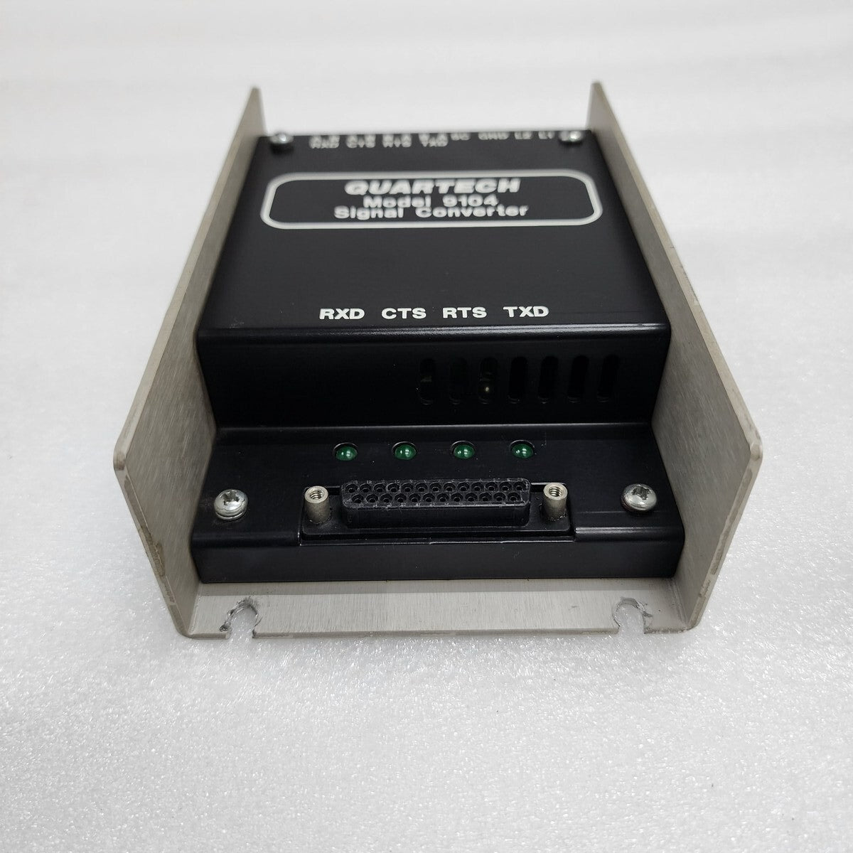 QUARTECH 9104 SIGNAL CONVERTER