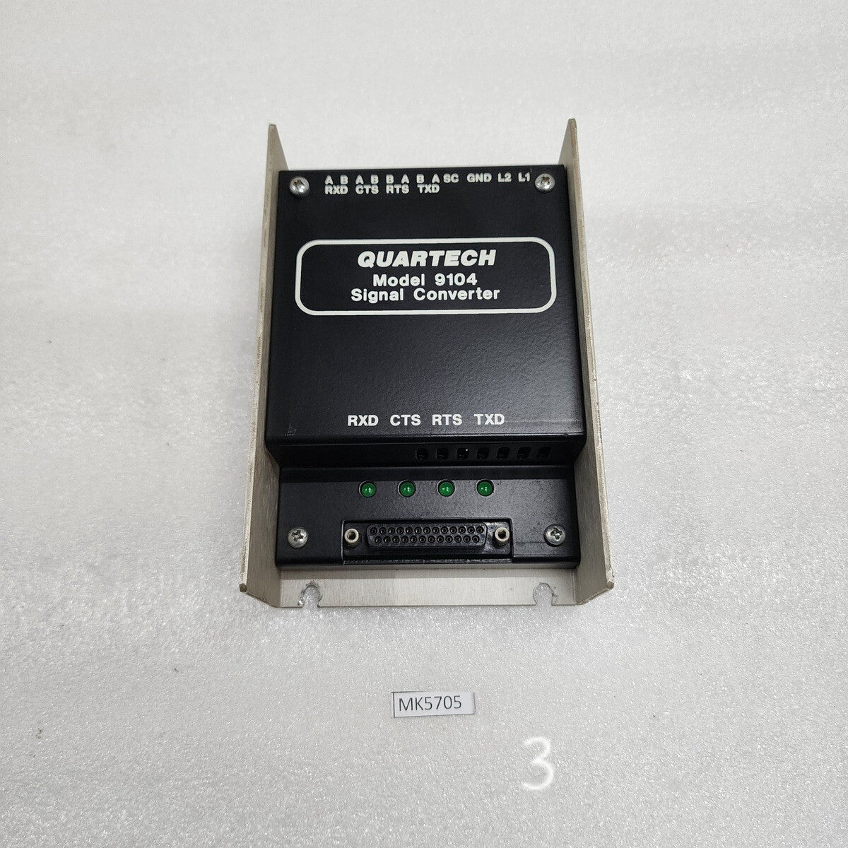 QUARTECH 9104 SIGNAL CONVERTER