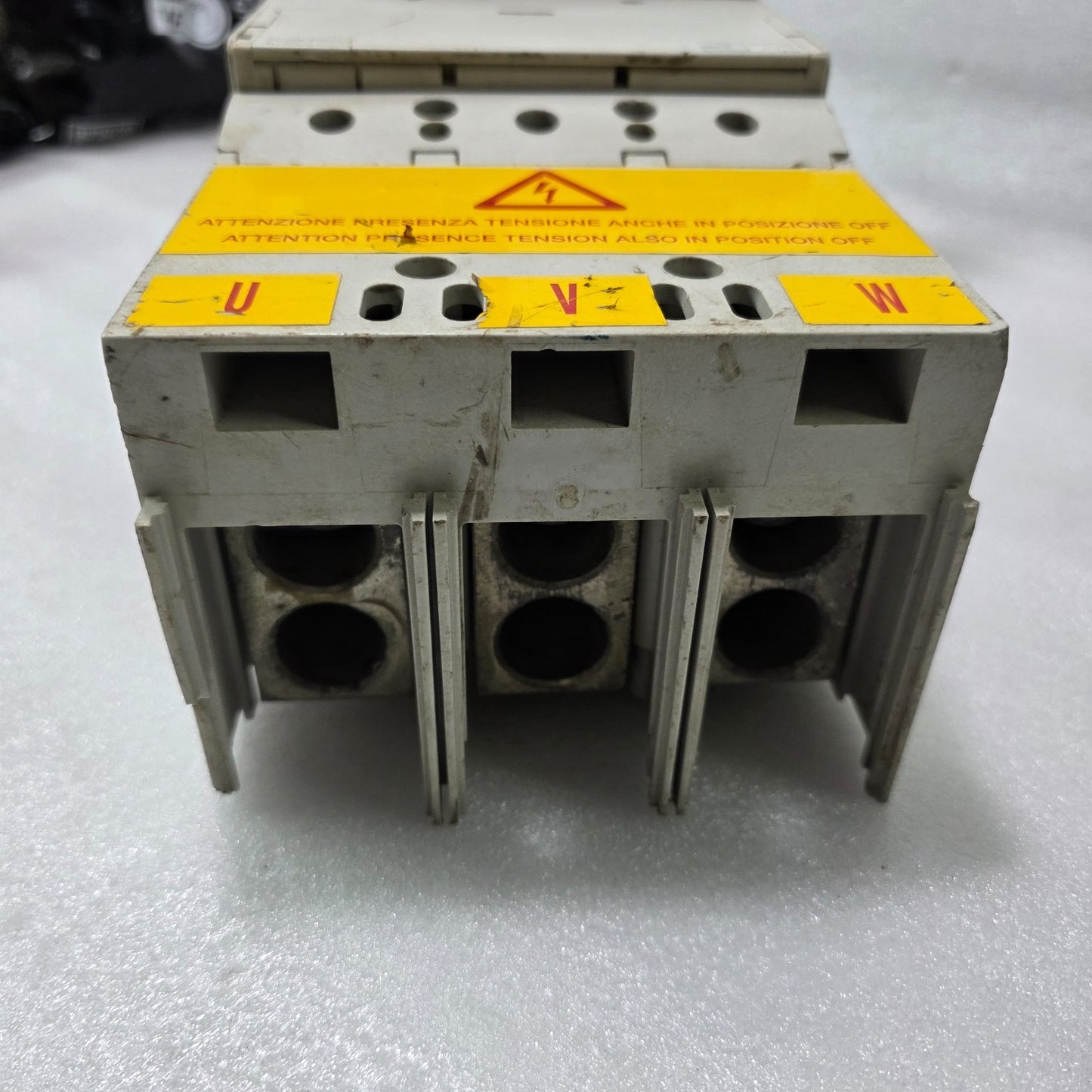 EATON NZM3 600A MOLDED CASE CIRCUIT BREAKER (MCCB) | 690V AC / 1000V RATED