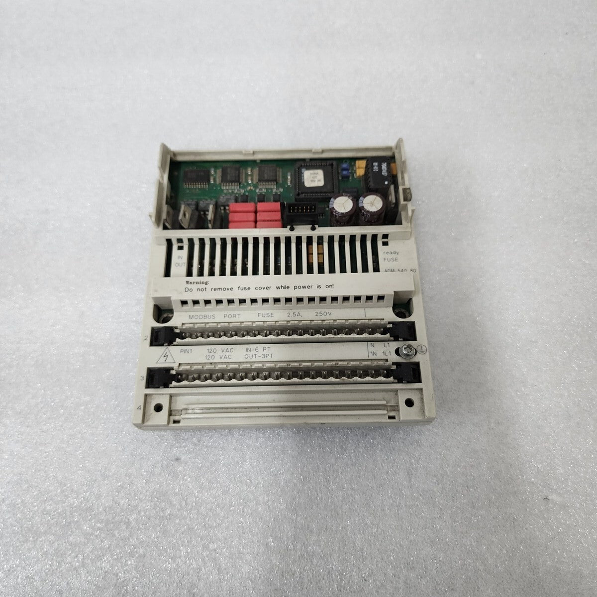 SCHNEIDER AUTOMATION 170 ADM 540 80 I/O BASE MODULE