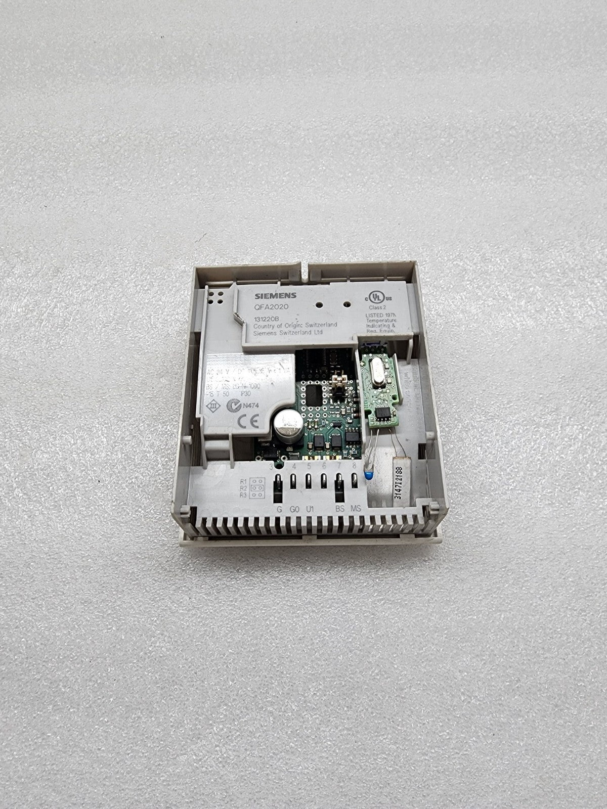 SIEMENS QFA2020 ROOM TEMPERATURE CONTROLLER 131220B
