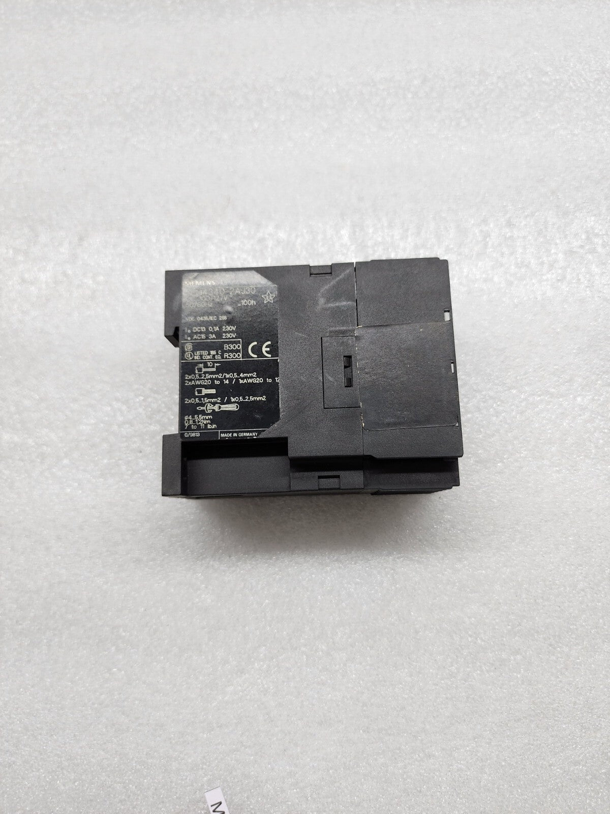SIEMENS 7PU4340-2AJ30 TIMER RELAY 100-127V