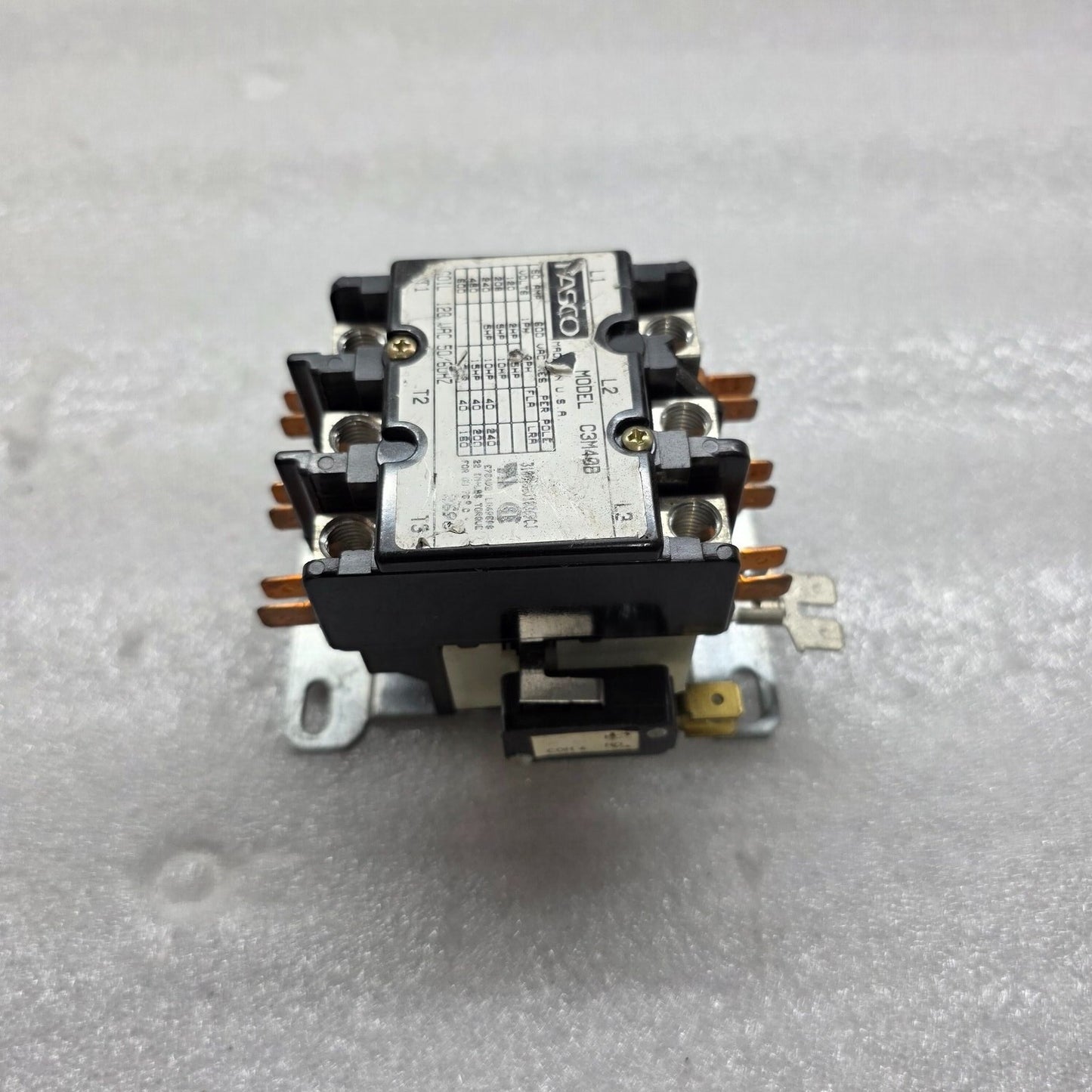 FASCO C3M40B 3-POLE MAGNETIC CONTACTOR 120V