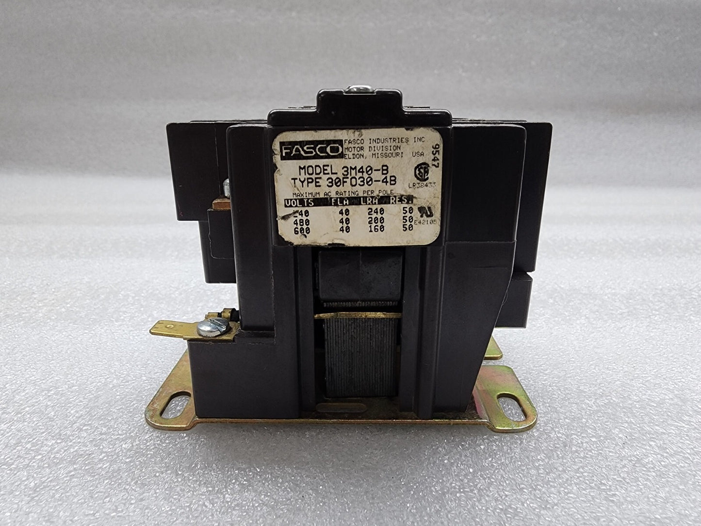 FASCO 3M40-B 3-POLE MAGNETIC CONTACTOR 30FO30-4B