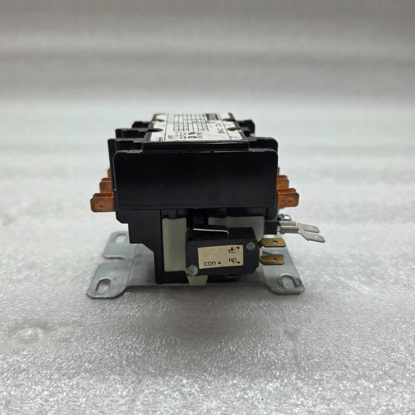 FASCO C3M40B 3-POLE MAGNETIC CONTACTOR 120V