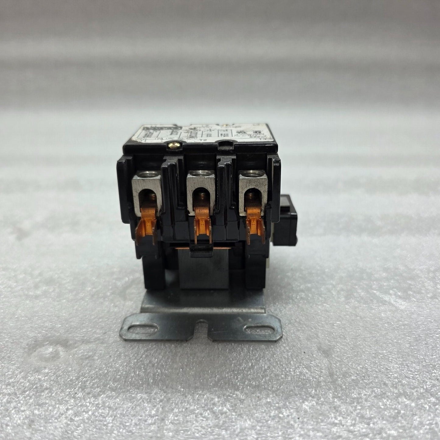 FASCO C3M40B 3-POLE MAGNETIC CONTACTOR 120V