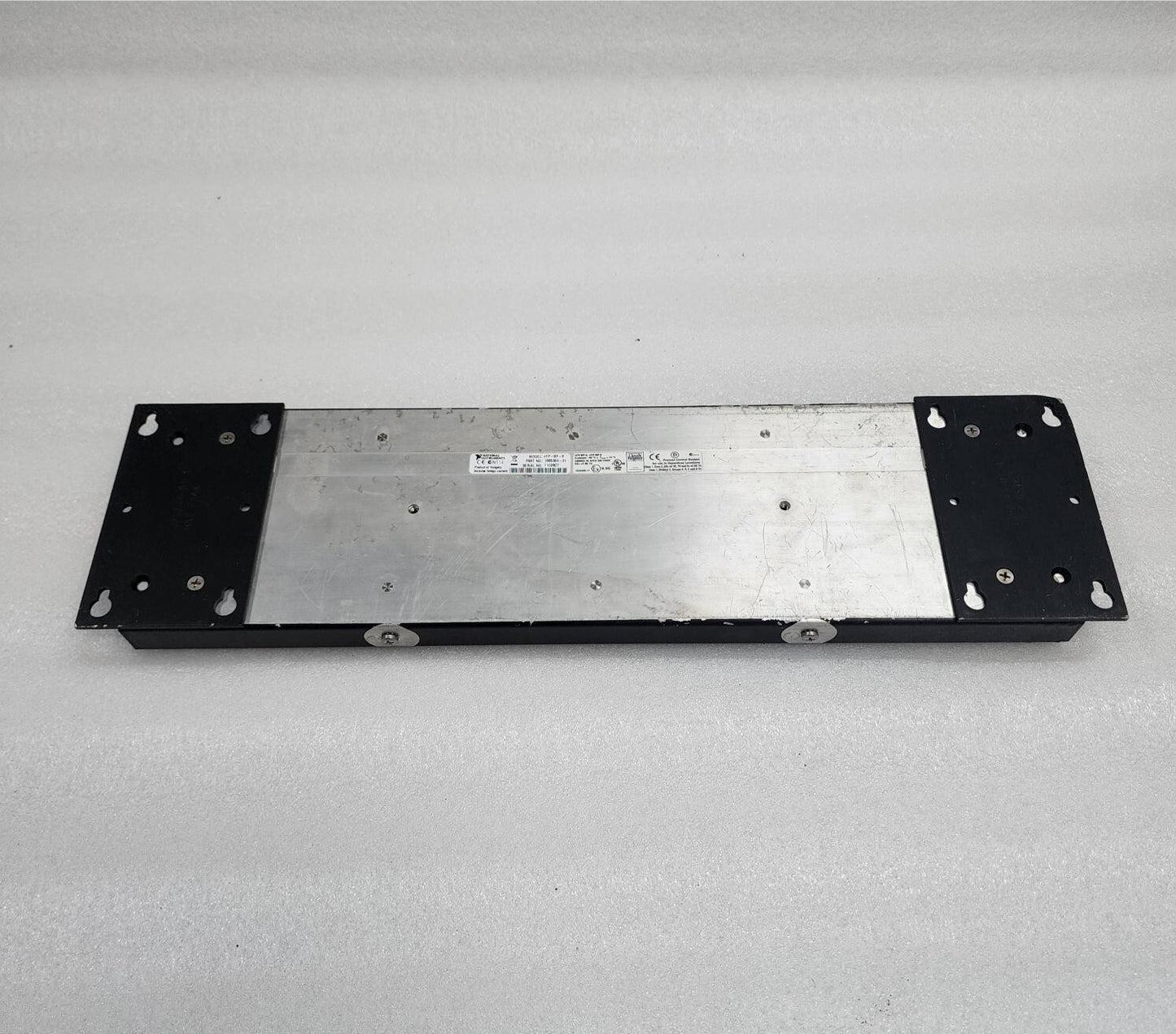 NATIONAL INSRUMENTS CFP-BP-8 8-SLOT BACKPLANE 188530H-01