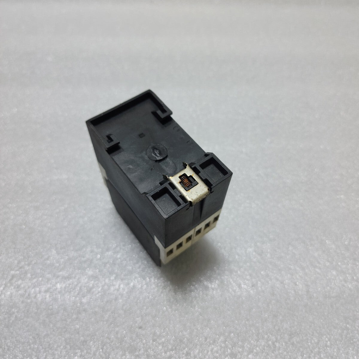 MOELLER EMR4-RAC-1-A INSULATION MONITORING RELAY 24-240VAC/DC