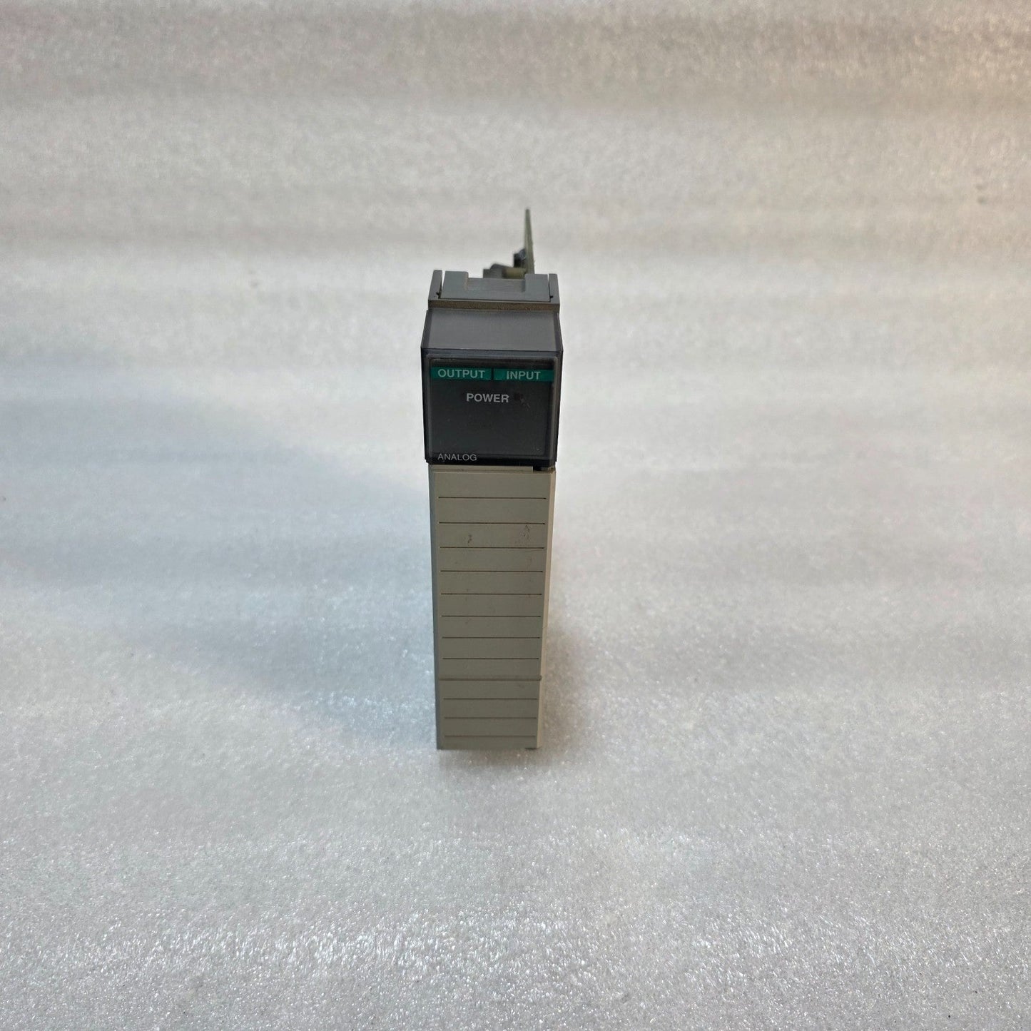 ALLEN-BRADLEY 1746-NIO4V SLC 500 ANALOG COMBINATION I/O MODULE – 2 ANALOG INPUTS