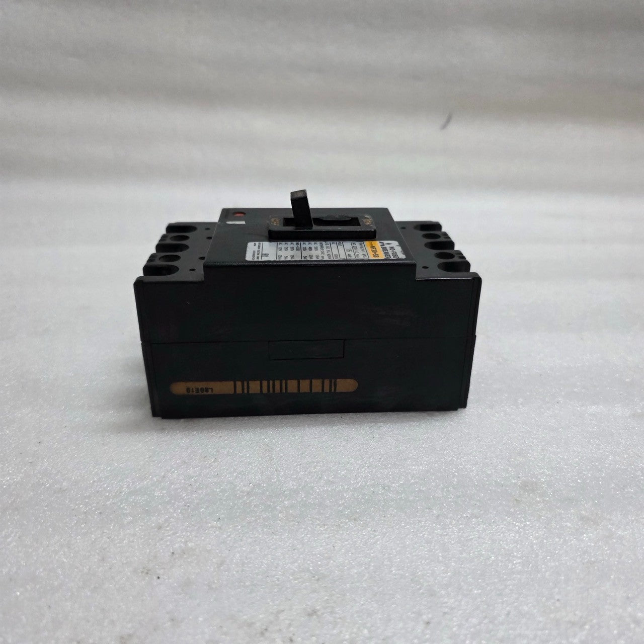 MITSUBISHI NF30-SB 3-POLE CIRCUIT BREAKER 15A