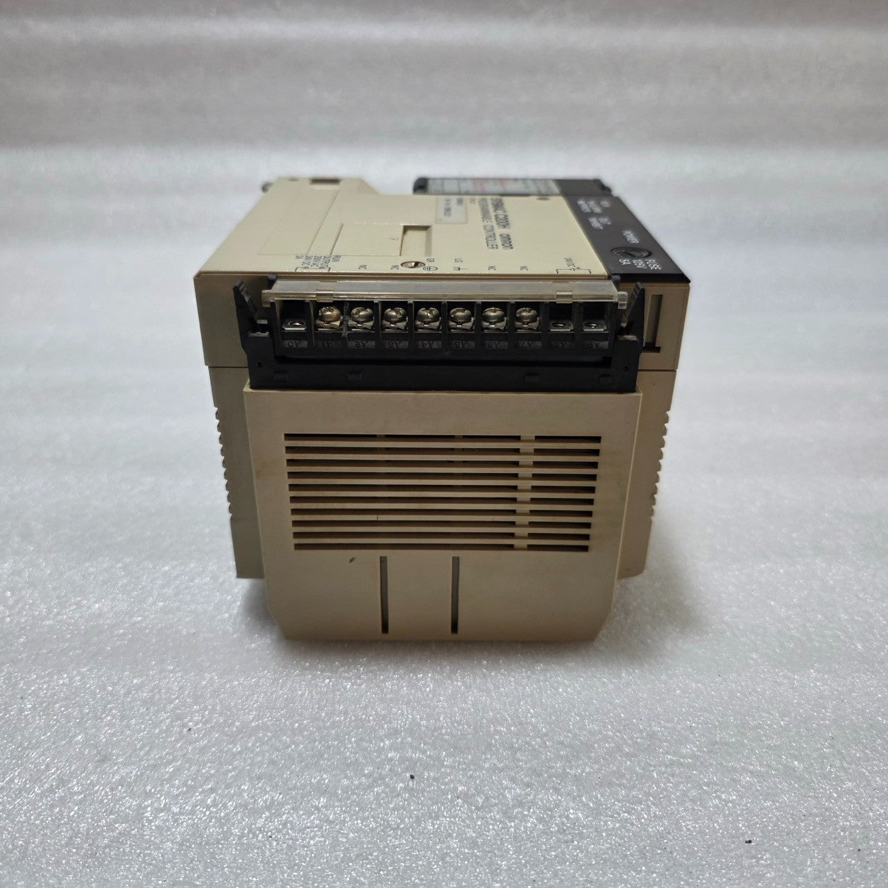 OMRON C200H-CPU03 CPU MODULE / PROGRAMMABLE CONTROLLER 24VDC