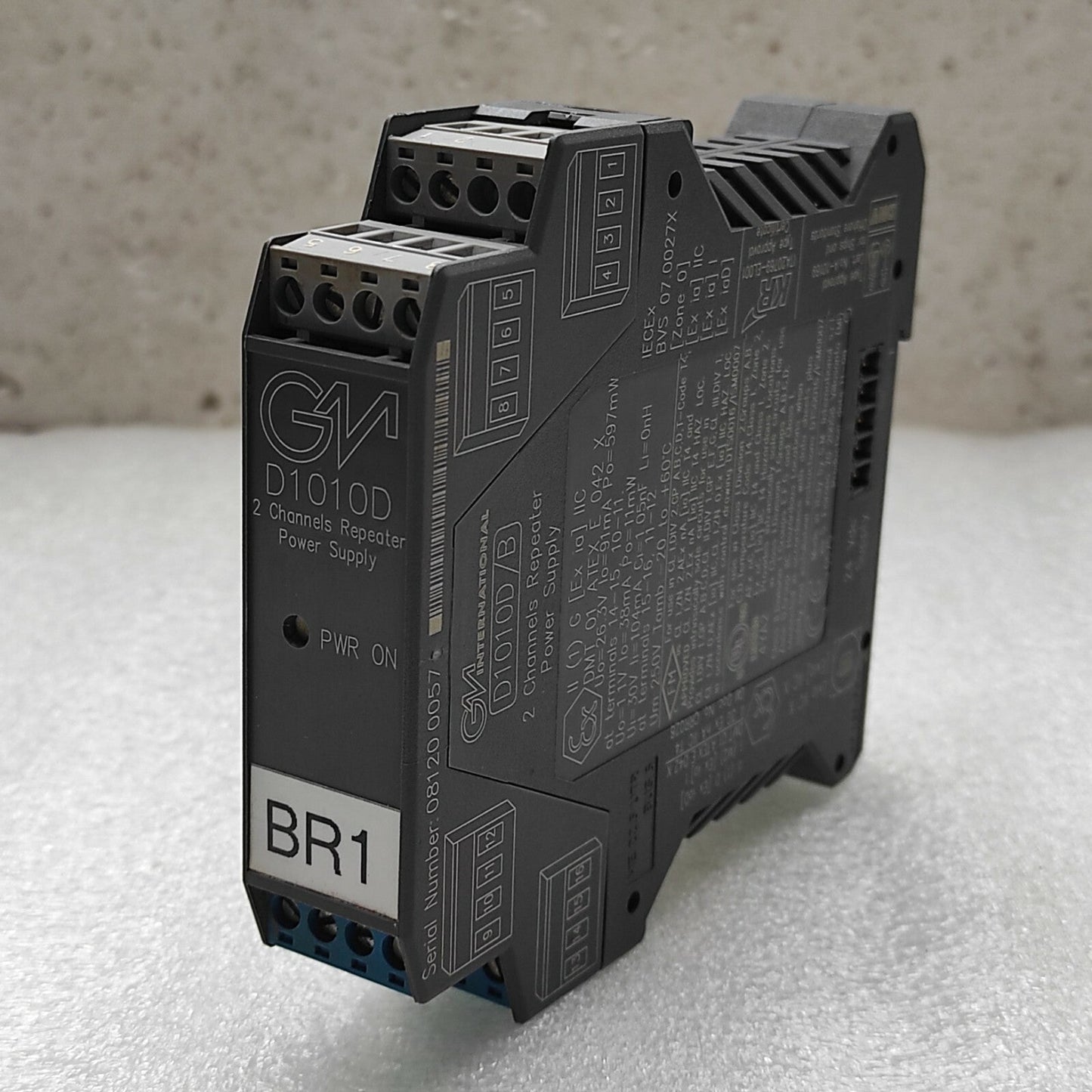 GM INTERNATIONAL D1010D/B 2-CHANNEL REPEATER POWER SUPPLY 24VDC D1010D