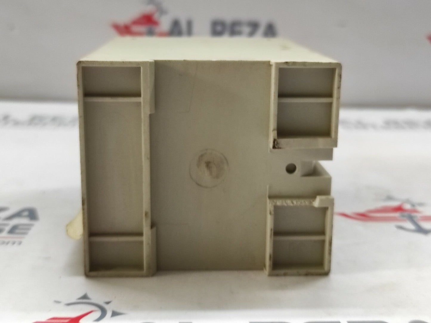 SEG XI1-S-R-1 EARTH FAULT RELAY 36-275 VAC/19-390 VDC XISR1