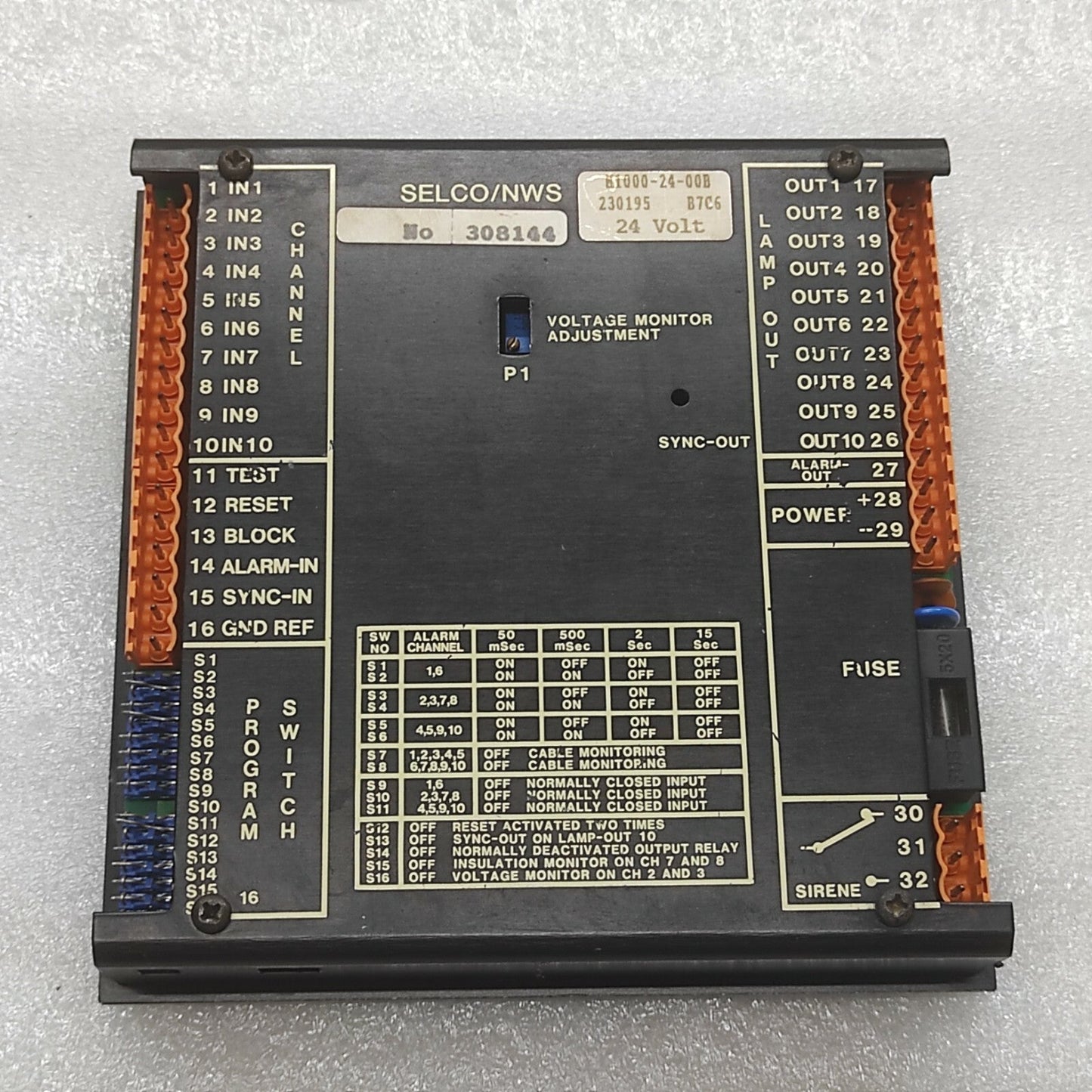 Selco M1000-24-00B Alarm Annunciator 24V DC M10002400B
