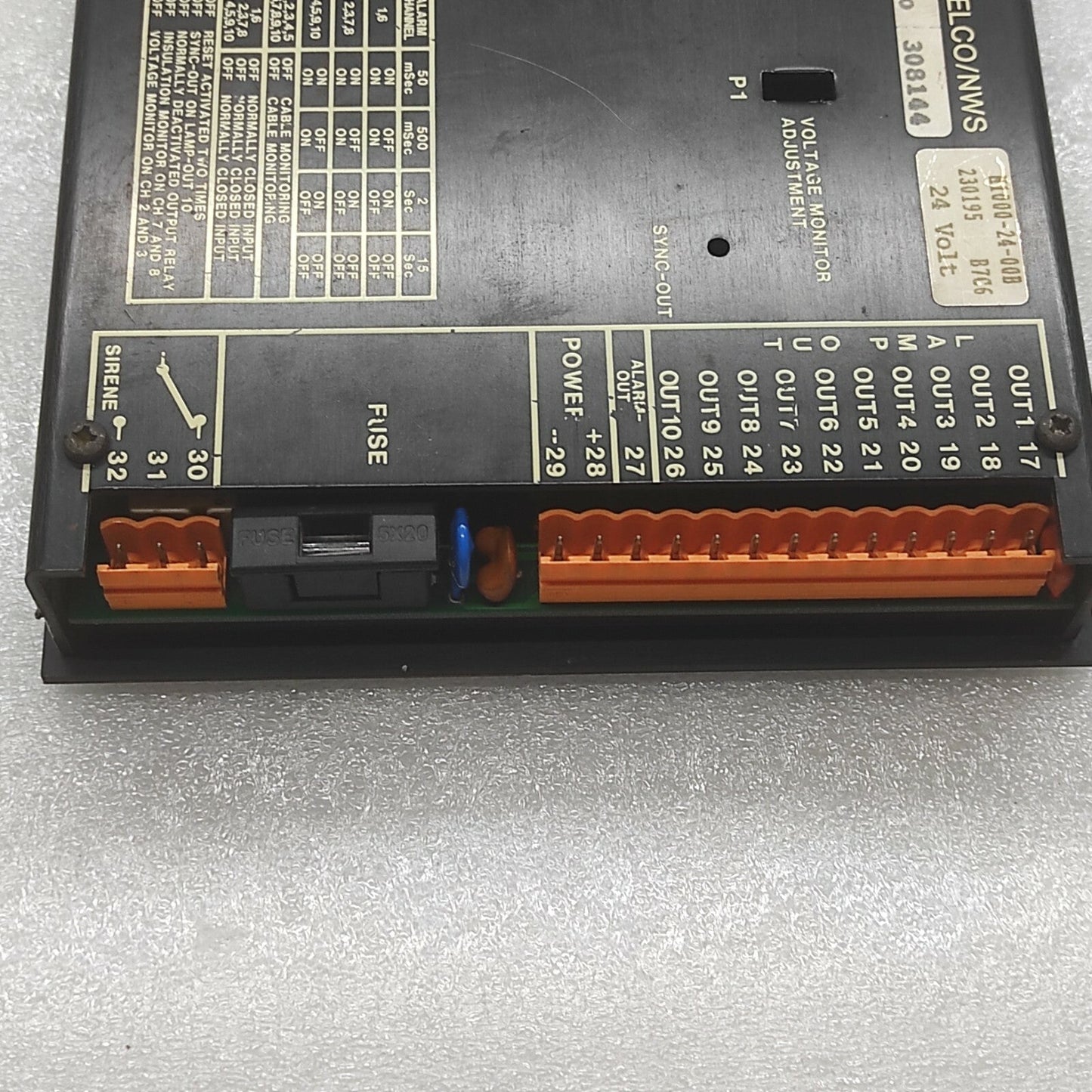 Selco M1000-24-00B Alarm Annunciator 24V DC M10002400B