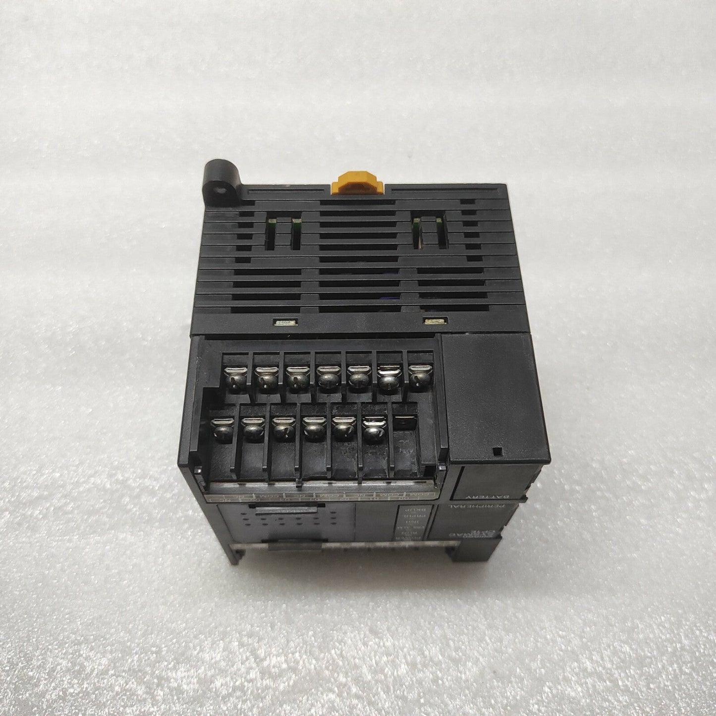 OMRON CP1E-N14DT1-D INPUT AND OUTPUT MODULE