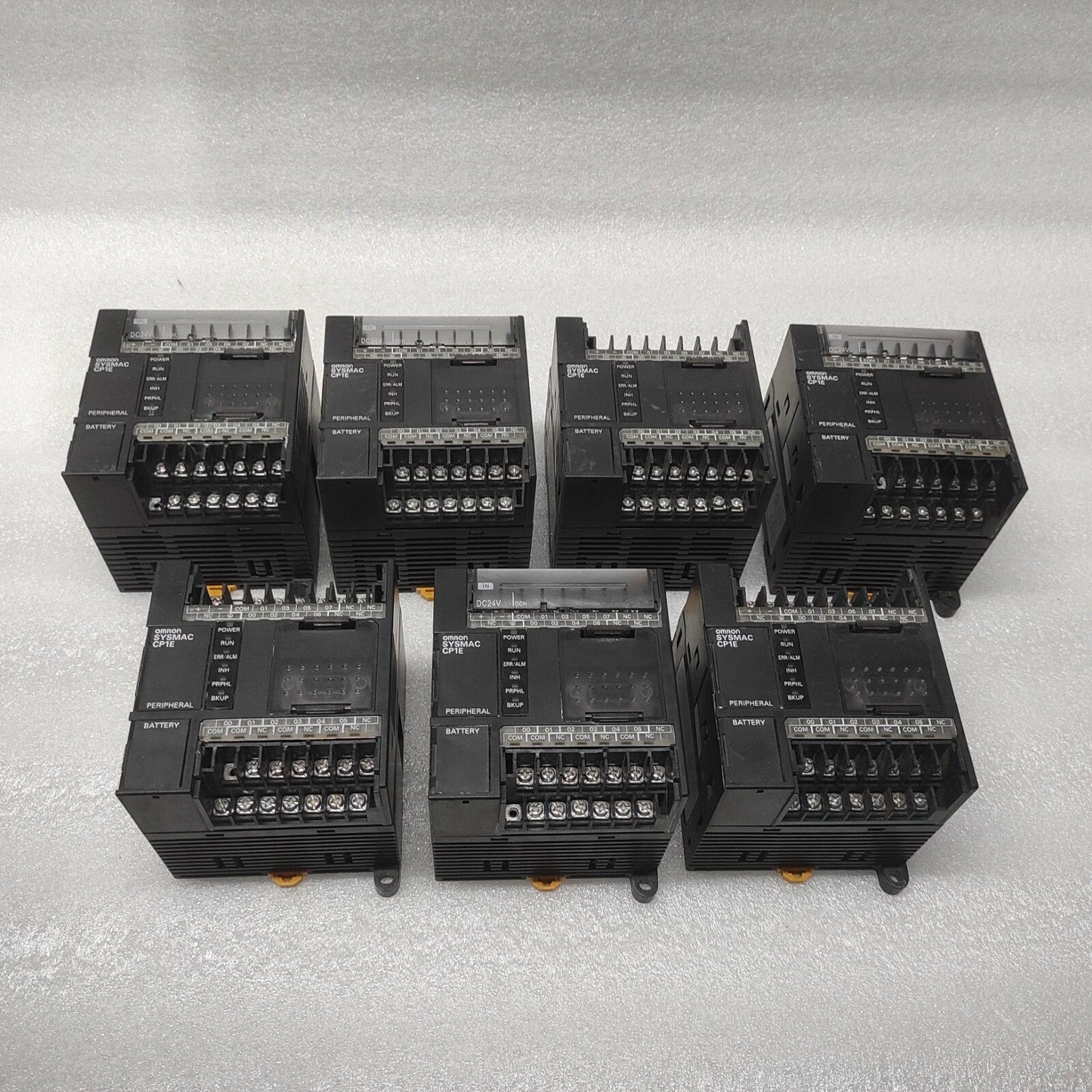 OMRON CP1E-N14DT1-D INPUT AND OUTPUT MODULE