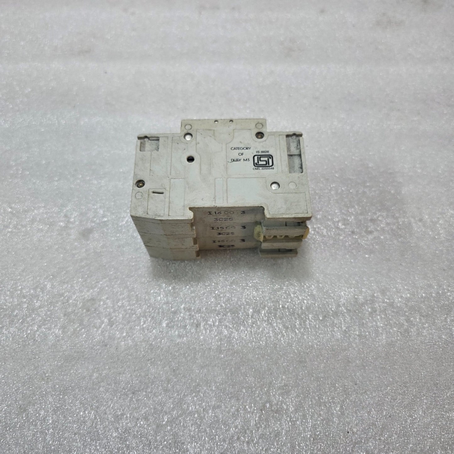 SIEMENS 5SQ23 C25 TRIPLE POLE MINIATURE CIRCUIT BREAKER (TP MCB) 25A 240/415V 5K