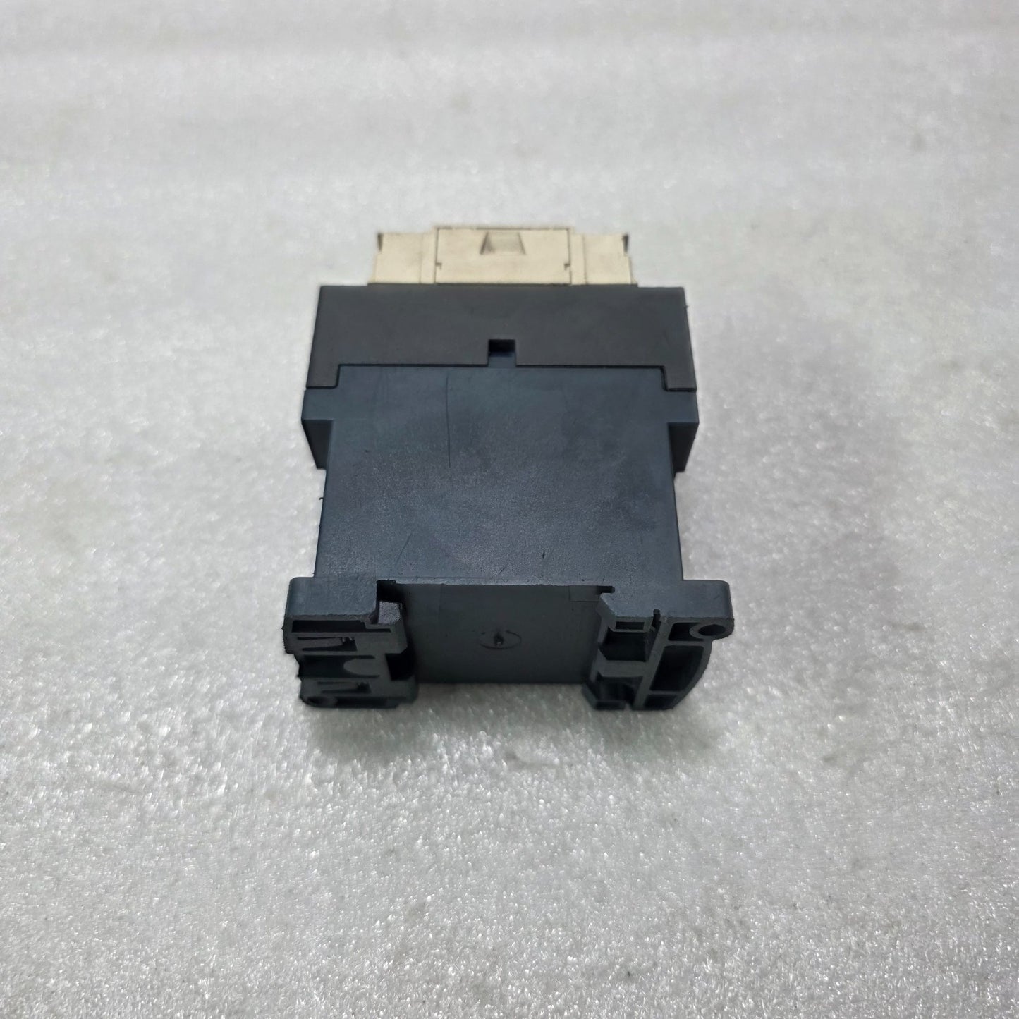 TELEMECANIQUE LC1D096BL CONTACTOR WITH LAD4TBDL 24V DC