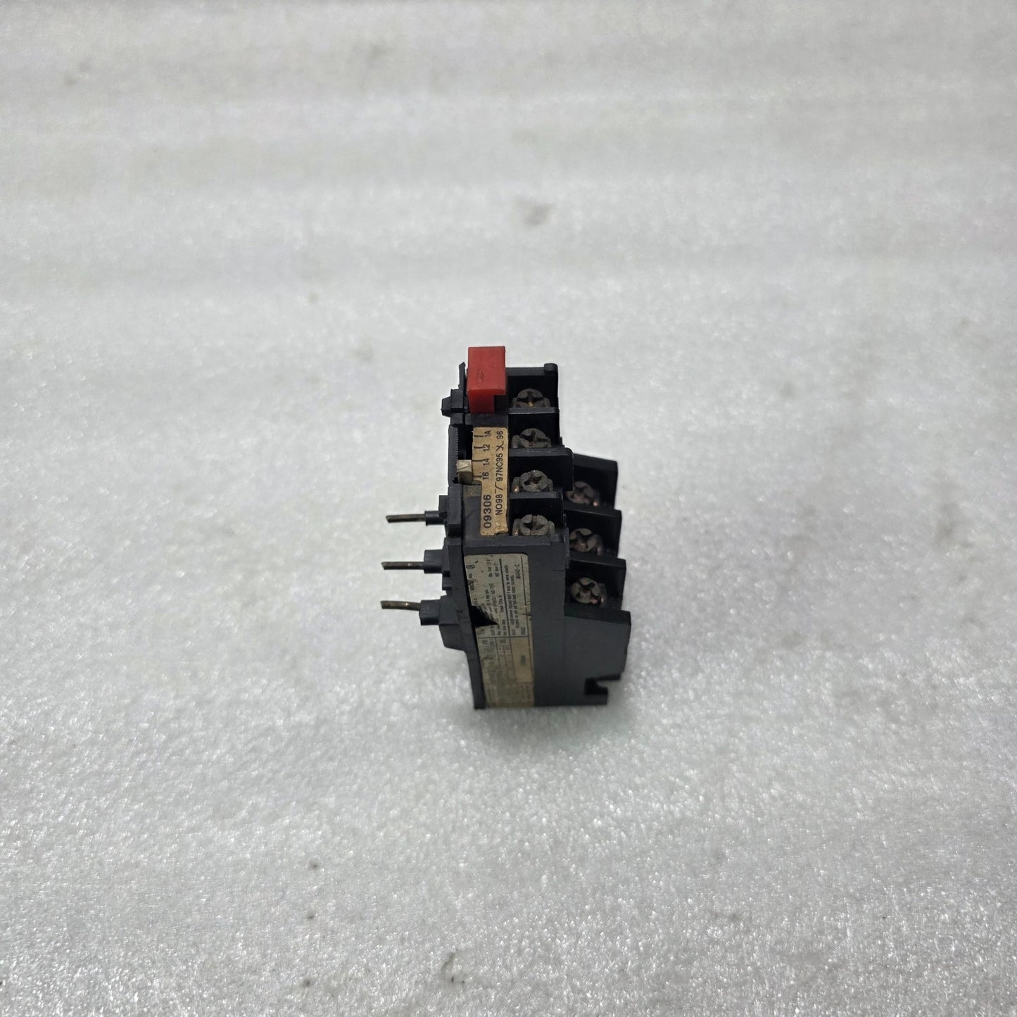 TELEMECANIQUE LR1-D09306 THERMAL OVERLOAD RELAY 1–1.6A MOTOR PROTECTION RELAY 60