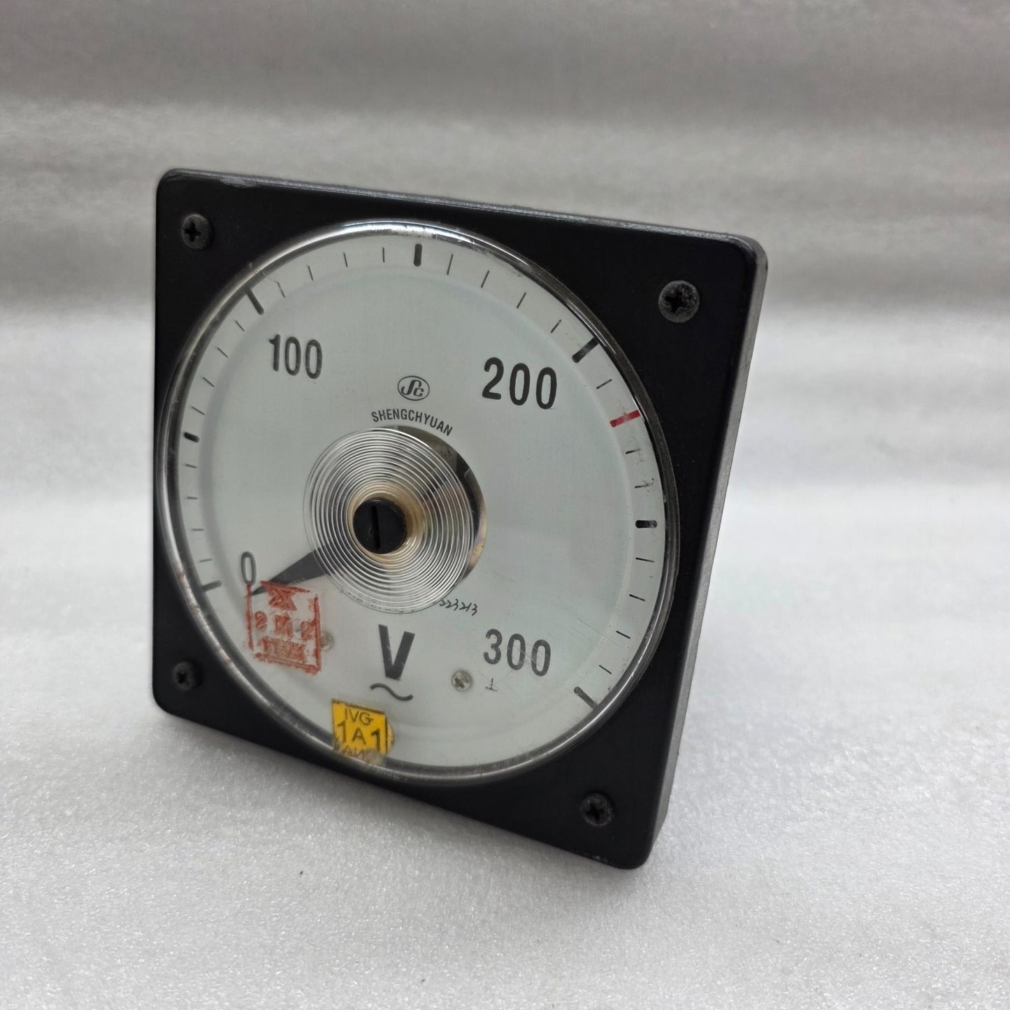 SHENG CHYUAN LS-110 VOLT METER