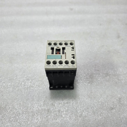 SIEMENS SIRIUS 3RH1122-1AP00 AUXILIARY CONTACTOR RELAY 4-POLE 2NO+2NC 230V AC