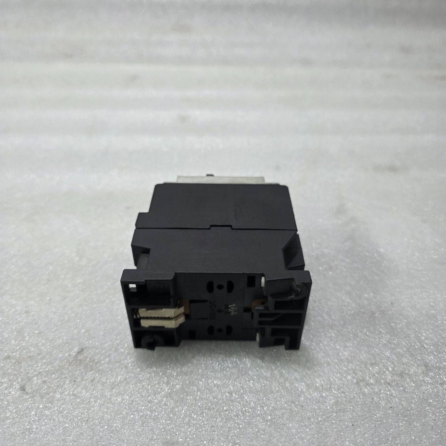 SIEMENS 3TF3110-0A 3-POLE POWER CONTACTOR 220V 50HZ / 264V 60HZ
